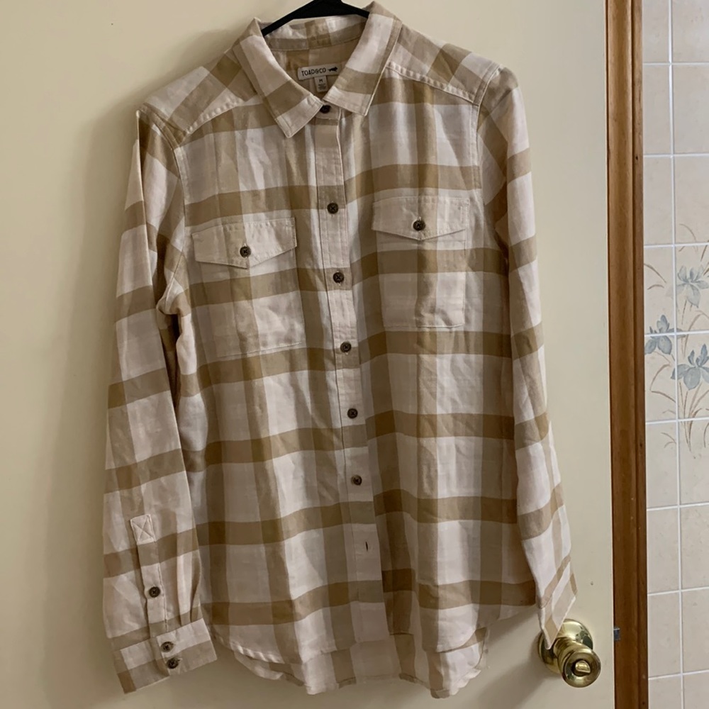 Lightweight flannel shirt
